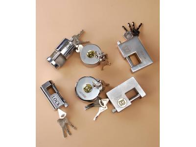 تولید و پخش انواع قفل اویز و کتابی-تولید کننده قفل فولادی ، پشت بسته ، استوانه ای و کتابی 